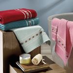04510-25296-3033-Toalha-de-Banho-Dohler-Premium-FJ-6903-Flores-Rosa-2