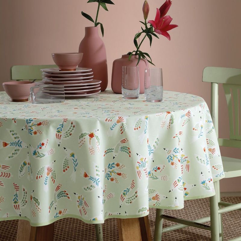 Toalha-de-Mesa-Redonda-Dohler-Clean-Erica-160cm-4-Lugares